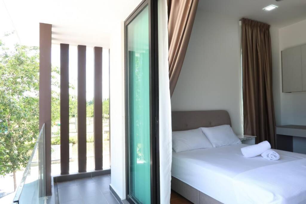 Promo Private Luxurious Nilai Vacation Home Εξωτερικό φωτογραφία